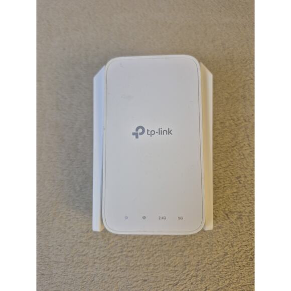 TP-Link AC1200 Wi-Fi Range Extender Model RE315 (White) - Picture 2 of 9